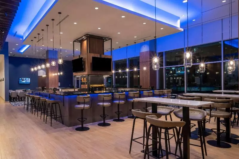 ホテル La Quinta Inn & Suites By Wyndham Nashville Downtown Stadium