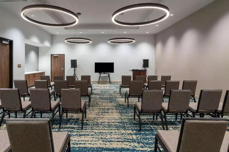 ホテル La Quinta Inn & Suites By Wyndham Nashville Downtown Stadium