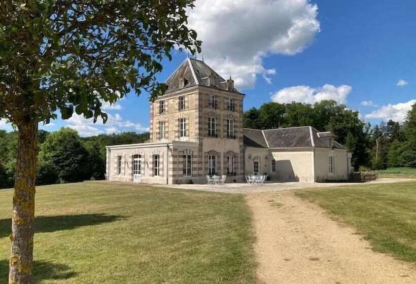 بنسيون Domaine De La Vaudourière