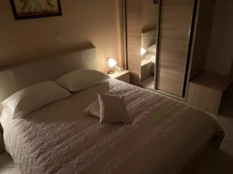 Rooms Aurora