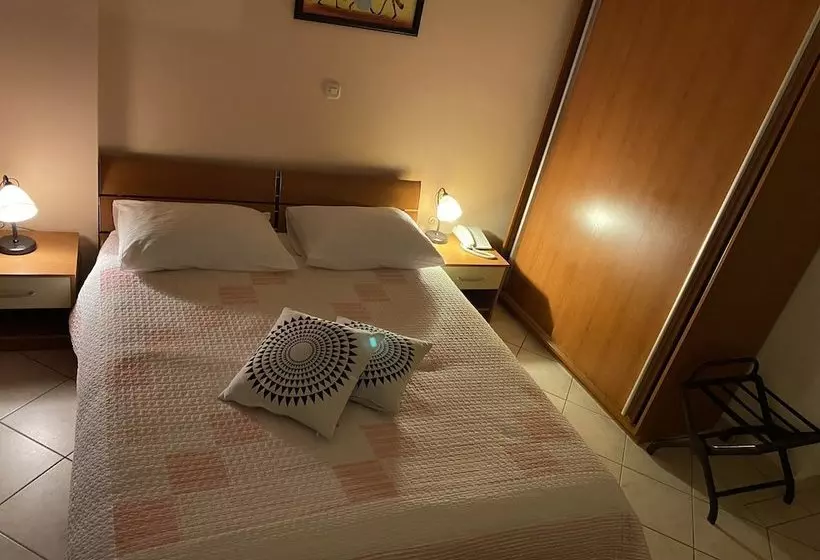 Rooms Aurora