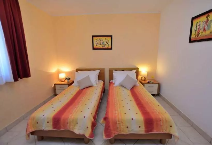 Rooms Aurora