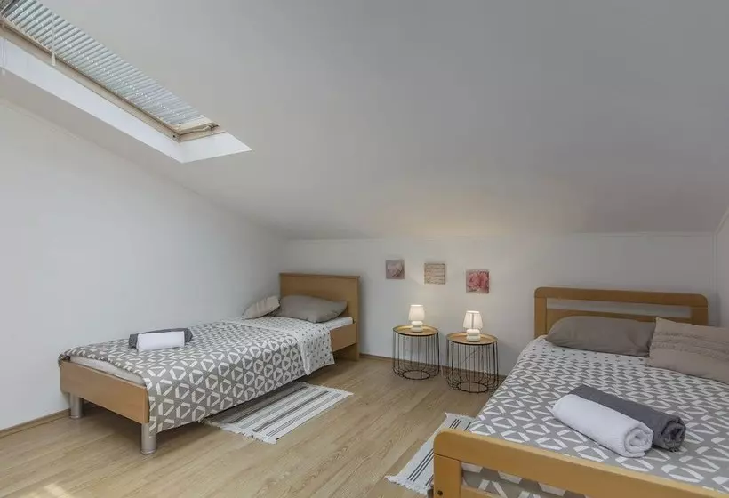 Beautiful Villa For Up To 6 Persons With Private Pool And Garden