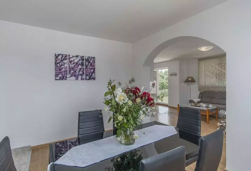 Beautiful Villa For Up To 6 Persons With Private Pool And Garden