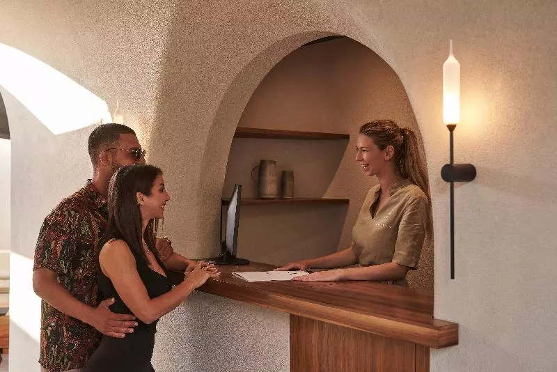 هتل Apikia Santorini   Adults Only