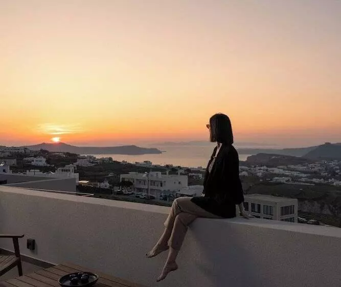 هتل Apikia Santorini   Adults Only