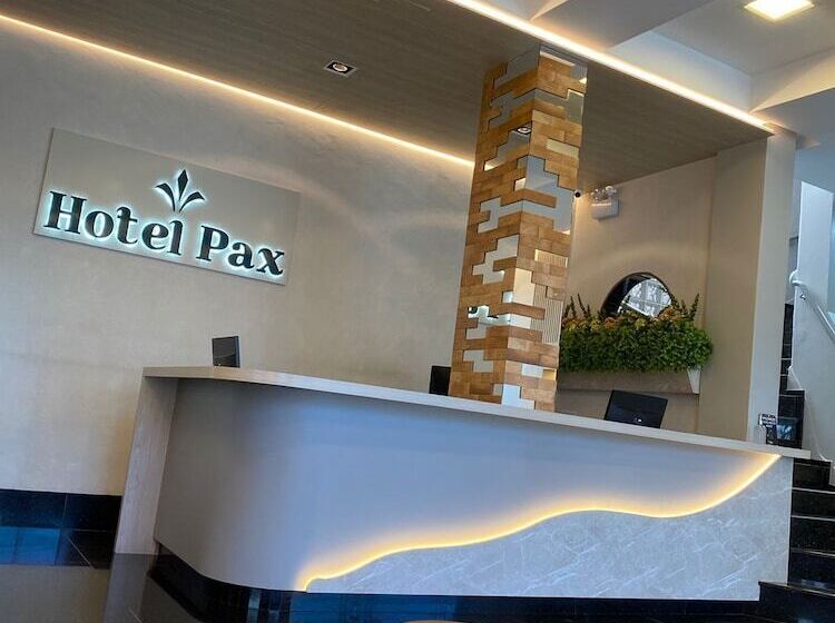 هتل Pax