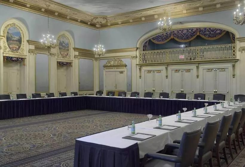 ホテル The Fairmont Palliser Gold Experience