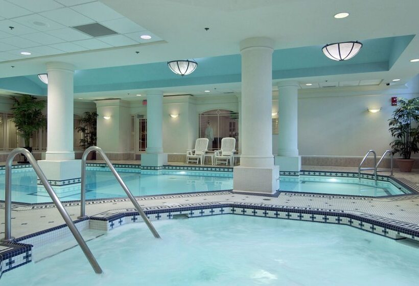 هتل The Fairmont Palliser Gold Experience