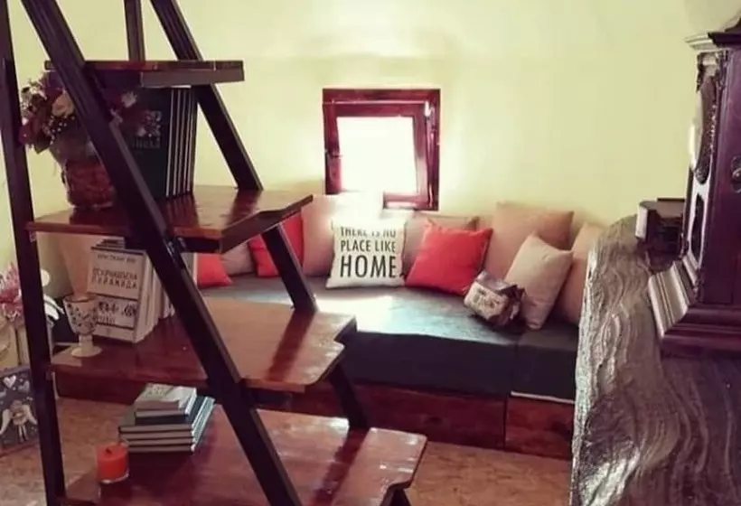 Immaculate 2 Bed Cottage Near Krka Waterfalls