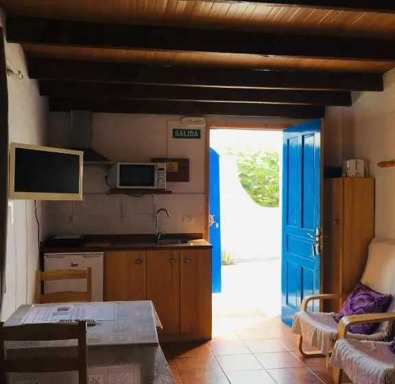 Apartamentos Y Habitaciones Villa Marina