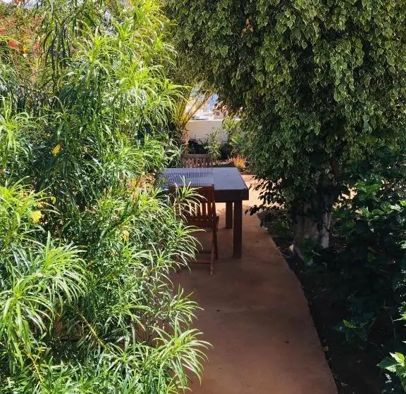 Apartamentos Y Habitaciones Villa Marina