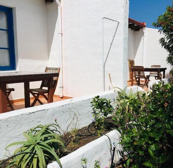 Apartamentos Y Habitaciones Villa Marina