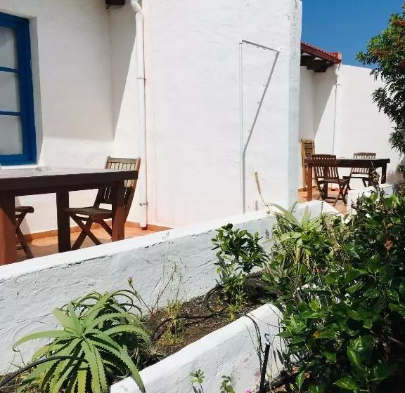 Apartamentos Y Habitaciones Villa Marina