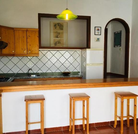 Apartamentos Y Habitaciones Villa Marina