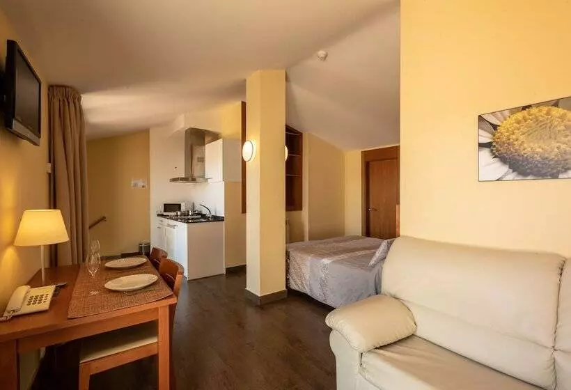 Aparthotel Cal Marçal