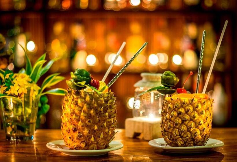 فندق Cocotinos Manado