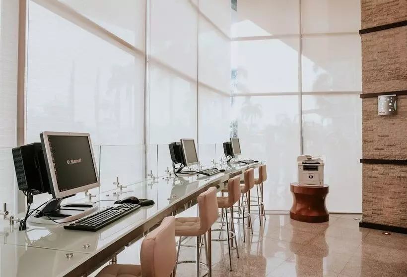 Hotell Courtyard By Marriott Guayaquil