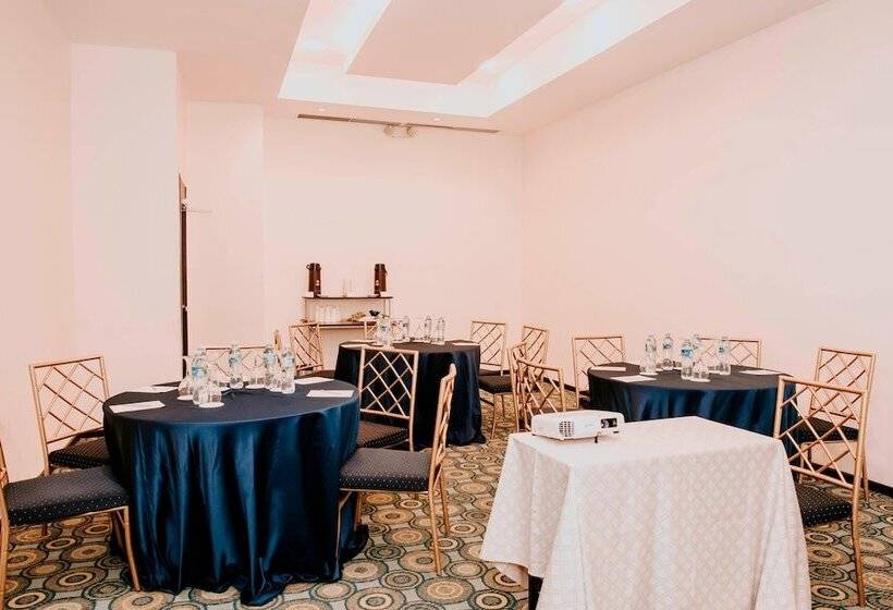 Hotel Courtyard By Marriott Guayaquil