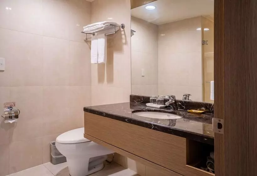 Guide Hotel Taipei Chongqing