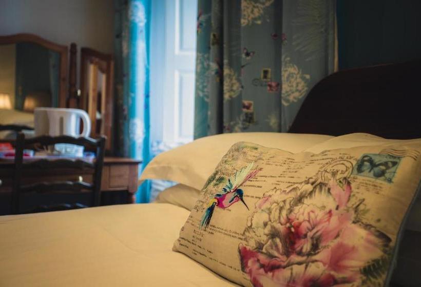 Отель The George & Dragon