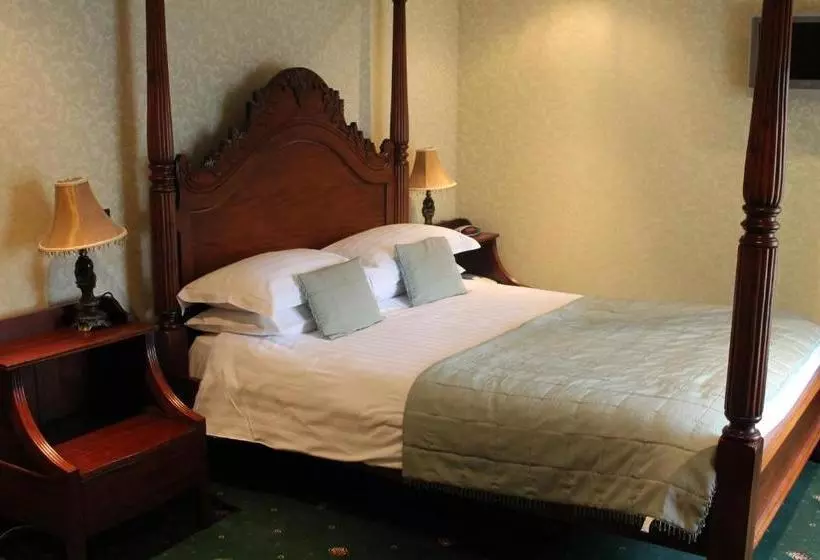 ホテル The George & Dragon