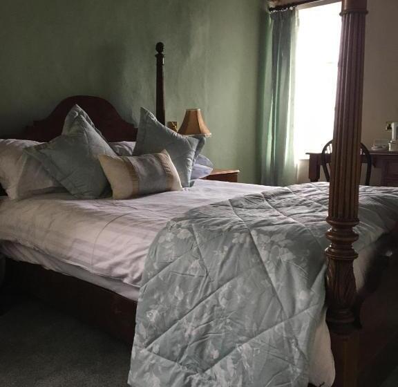 Отель The George & Dragon