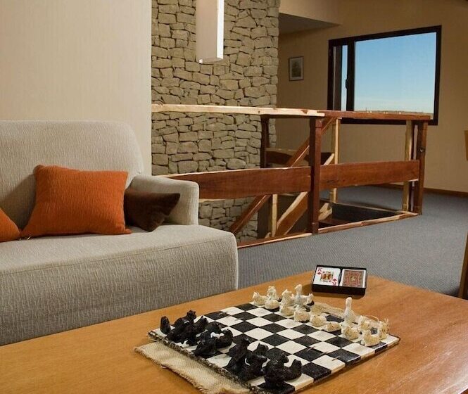 هتل Hosteria Roble Sur