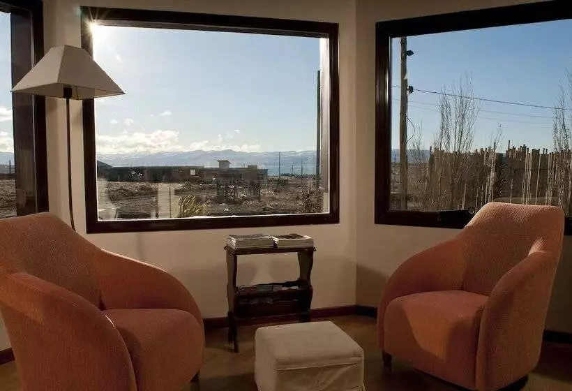 ホテル Hosteria Roble Sur