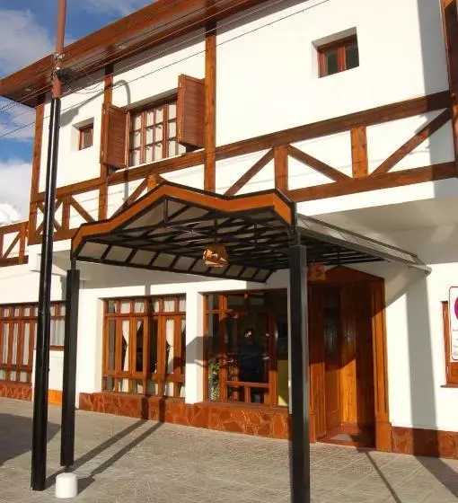 בית מלון כפרי Hosteria & Spa Plaza Esquel