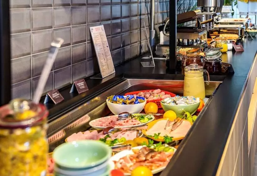 Ibis Hotel Muenchen City West