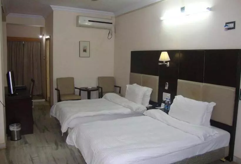 Отель Lords Eco Inn  Dahej