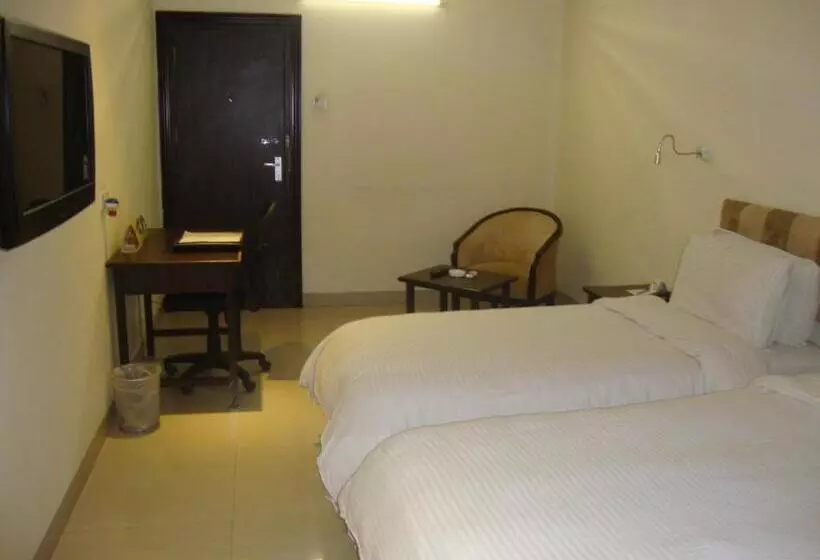 Отель Lords Eco Inn  Dahej