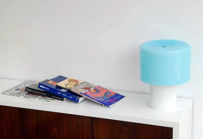 هتل Piedras Suites