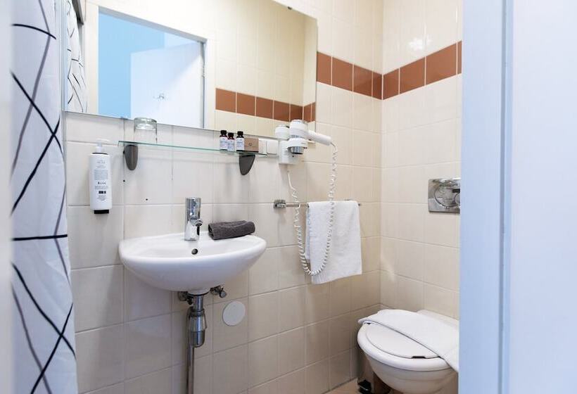 בית מלון כפרי Quentin Amsterdam