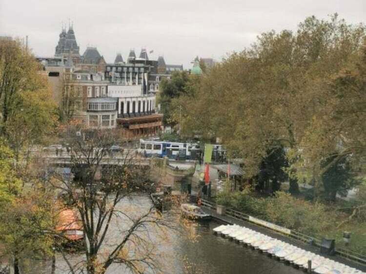 בית מלון כפרי Quentin Amsterdam