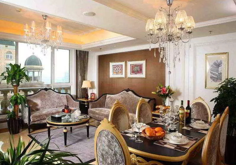 Hotel The Riverside Baroque Palace