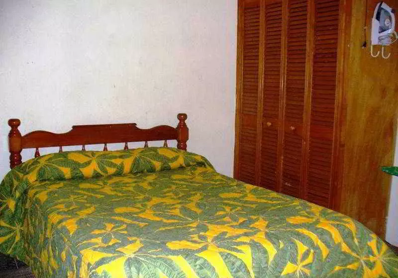 هتل Tobago Island Suites