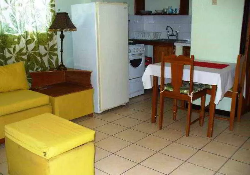 هتل Tobago Island Suites