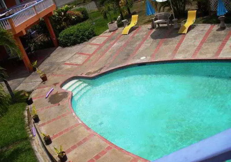 هتل Tobago Island Suites