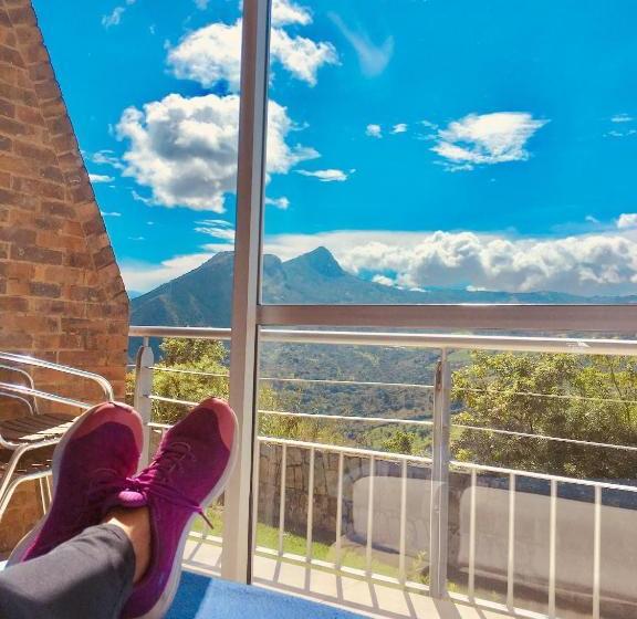 Отель De Aventura Y Centro De Convenciones Madaura