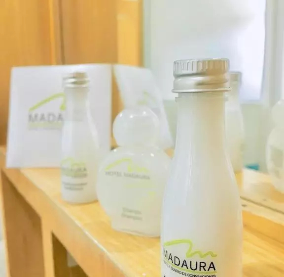 ホテル De Aventura Y Centro De Convenciones Madaura