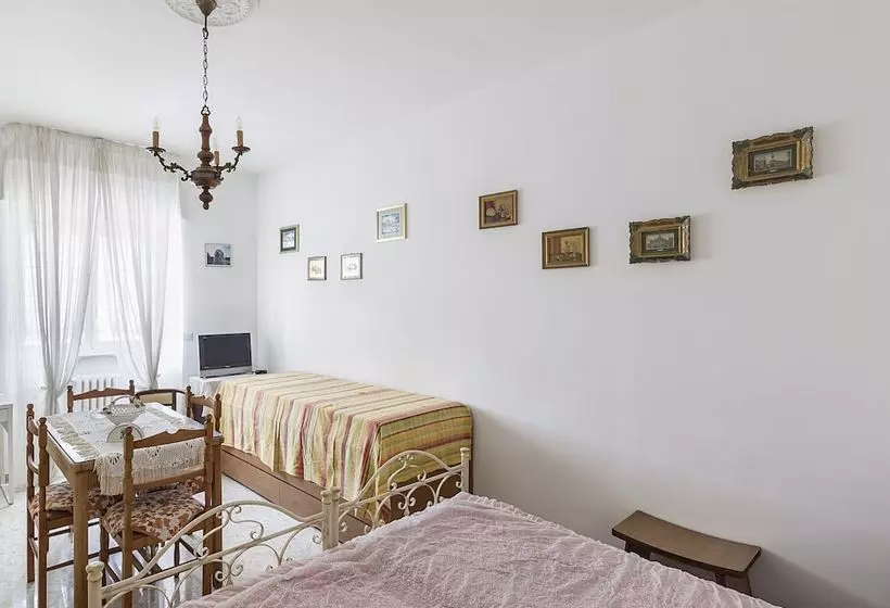 تختخواب و صبحانه Limited Edition Guesthouse