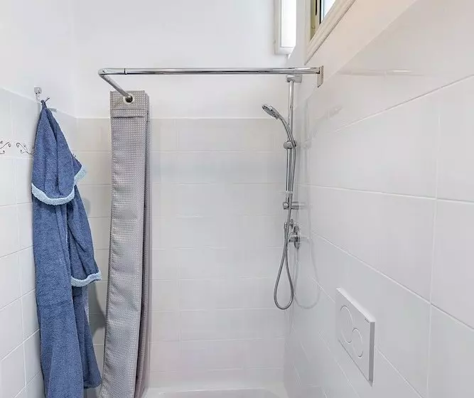 تختخواب و صبحانه Limited Edition Guesthouse