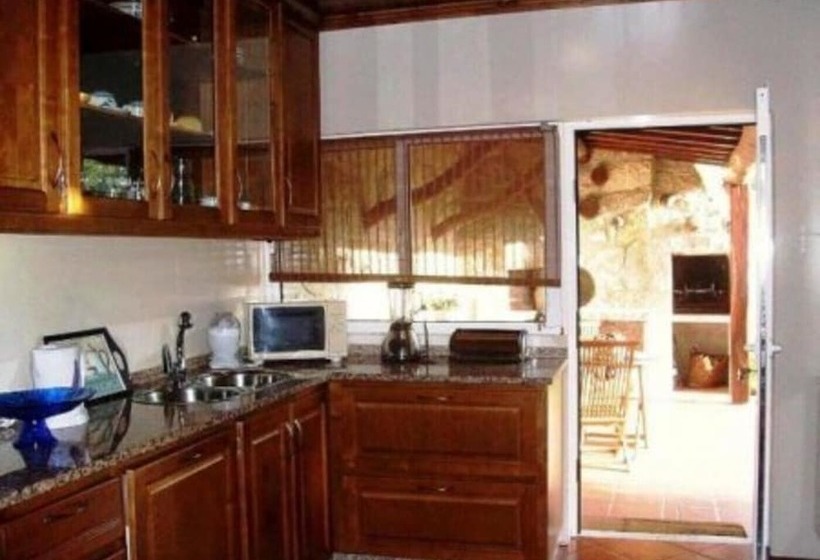 Casa Com Piscina, V Minho By Izibookings