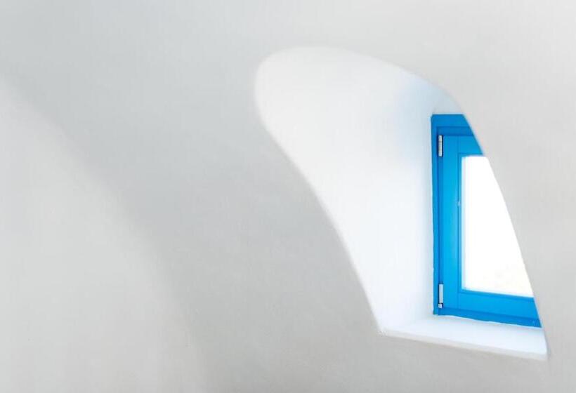 هتل Seaside By Manos