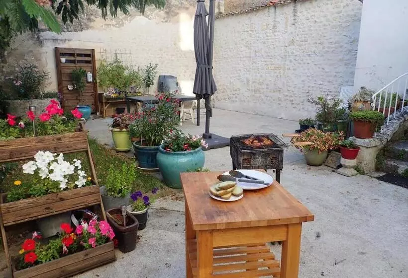 Majatalo La Miramboise, Chambres Et Table D Hôtes