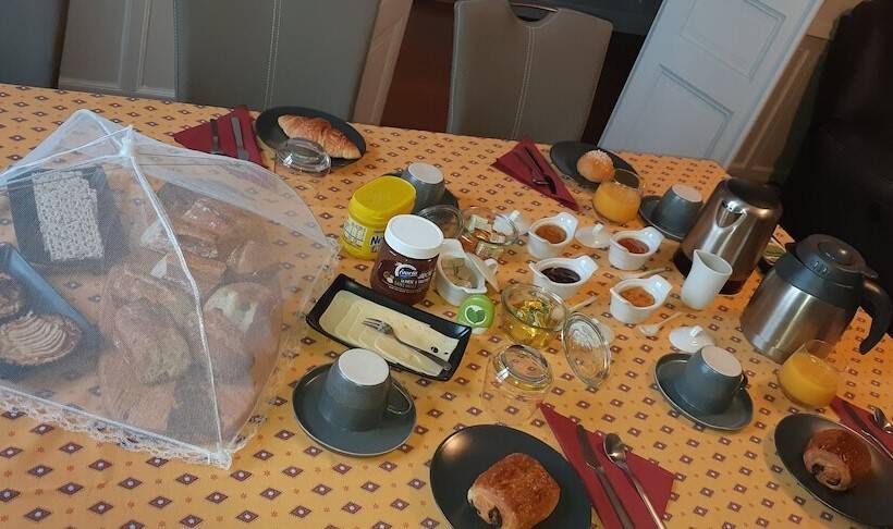 ペンション La Miramboise, Chambres Et Table D Hôtes