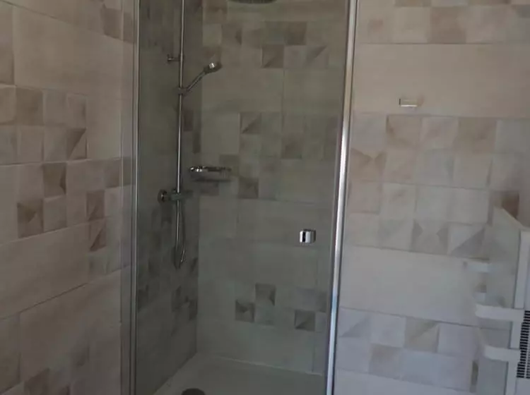 Majatalo La Miramboise, Chambres Et Table D Hôtes