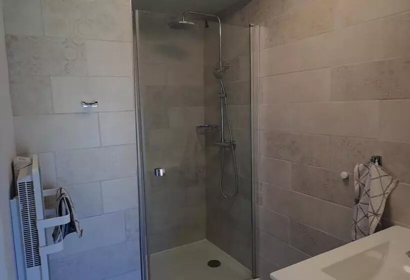 Majatalo La Miramboise, Chambres Et Table D Hôtes